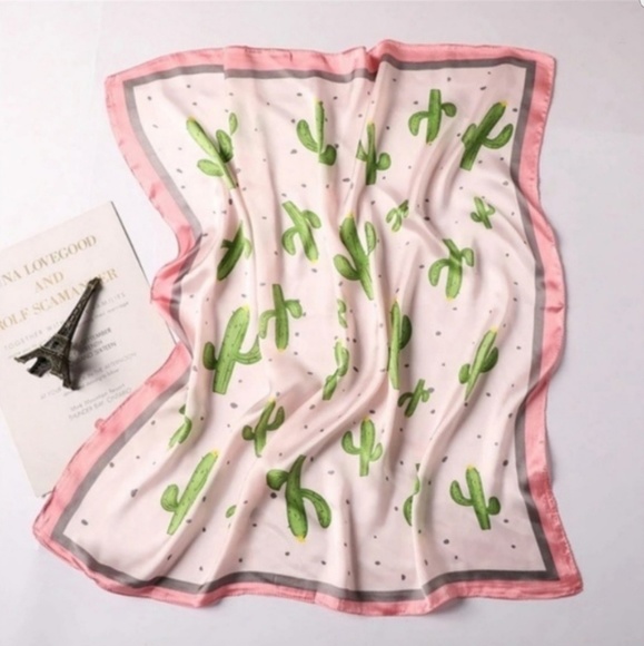 Blush pink cactus print kerchief scarf/bandana - Picture 2 of 6